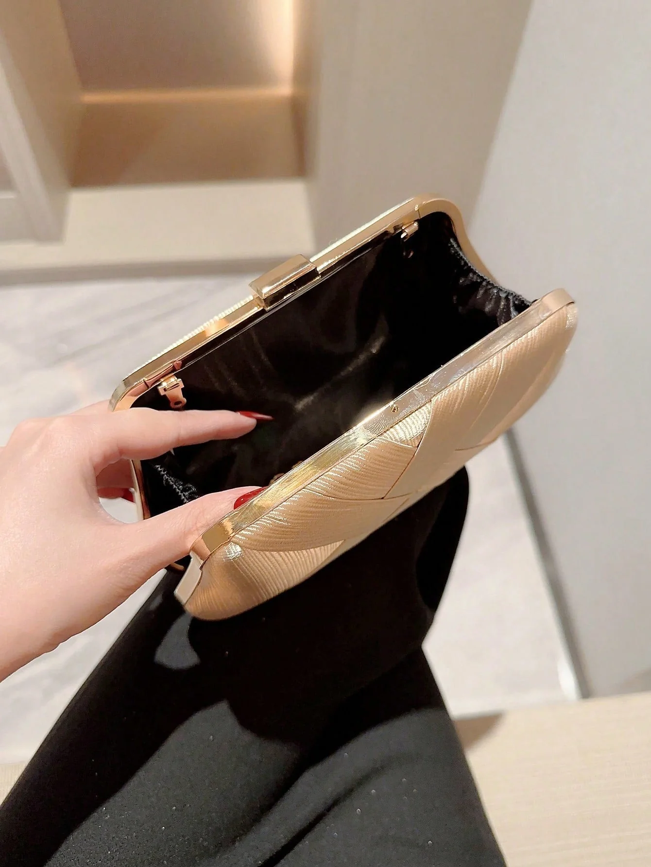 SHEIN Glitter Bling,Shiny Glamorous,Elegant Clutch Box - Image 5
