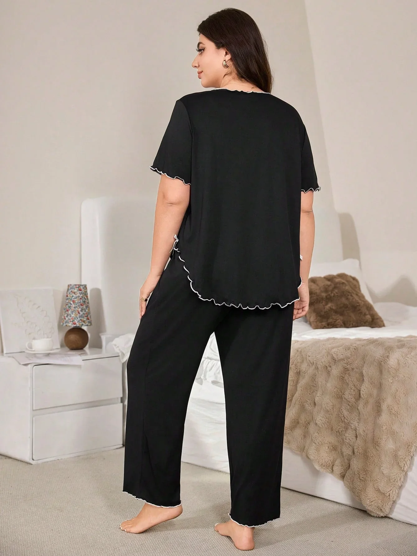 SHEIN Minimalist Casual V-Neck Design Contrast Striped White Bow Detail Soft Thin Milk Silk Fabric Pajama Set, Plus Size Short Sleeve Top & Pants, Outfits - Image 2