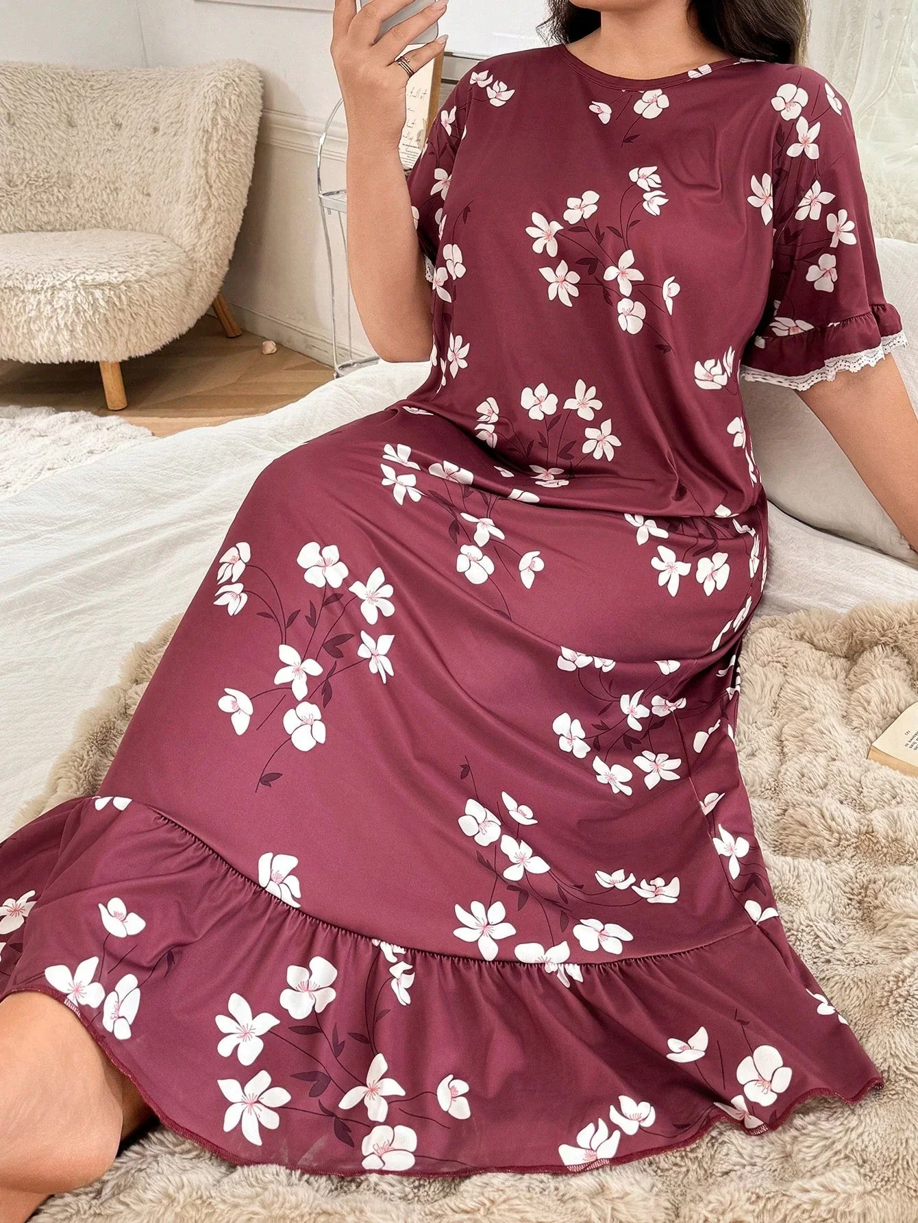 SHEIN Plus Size Floral Print Contrast Lace Hem Nightgown, - Image 4