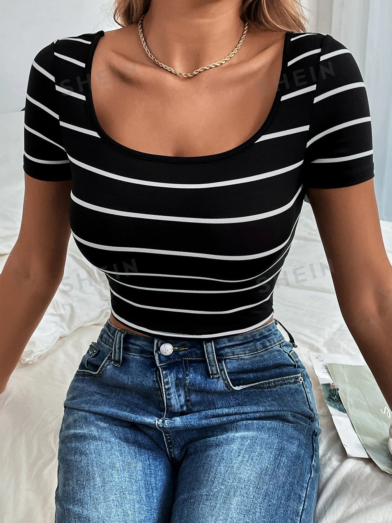 SHEIN Summer Scoop Neck Striped Crop Tee - Image 6