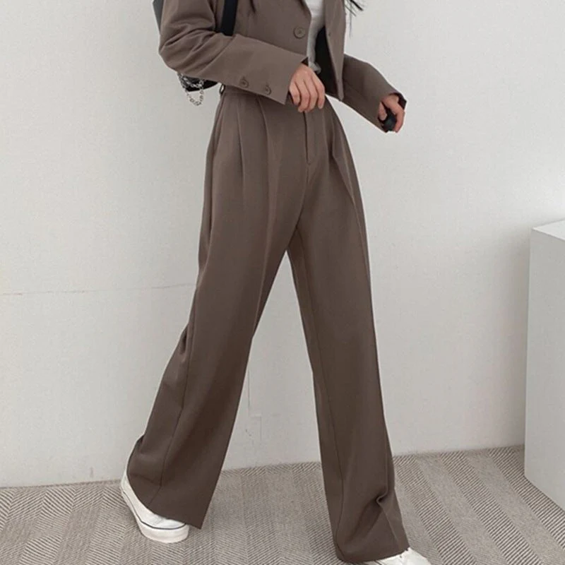 Short Blazer Suit Set for Women Including Pants - Image 6
