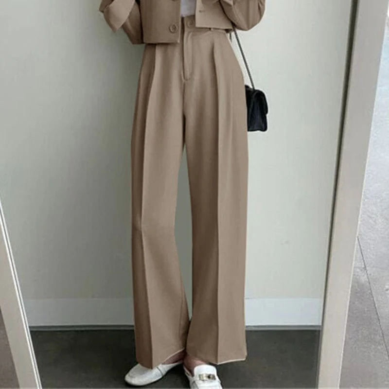 Short Blazer Suit Set for Women Including Pants - Image 7