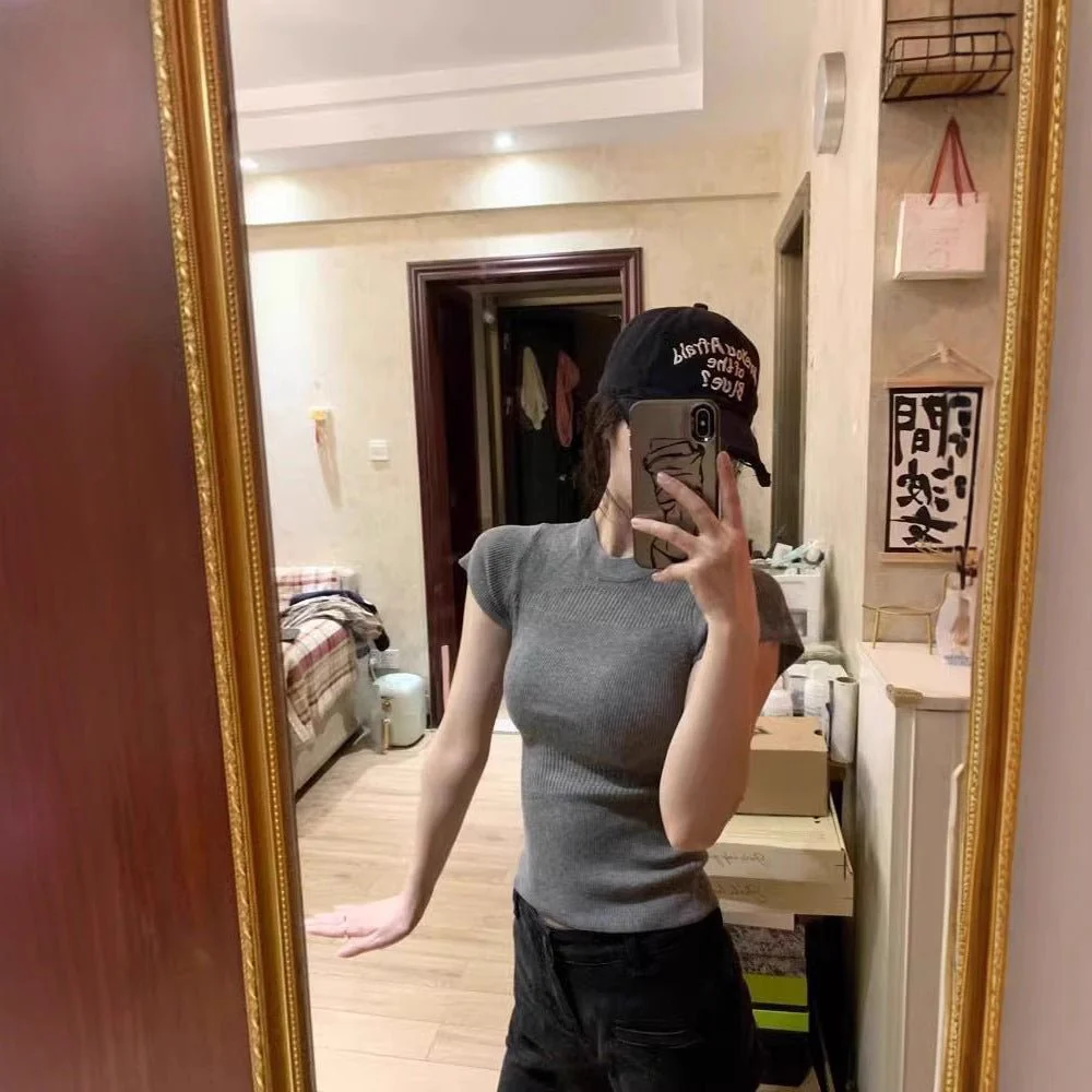 Silk Slim-Fit Short Sleeve T-Shirt for Women | Lightweight Viscose Blend Casual Top | Japanese & Korean Elegant Summer 2025 Style - Image 4