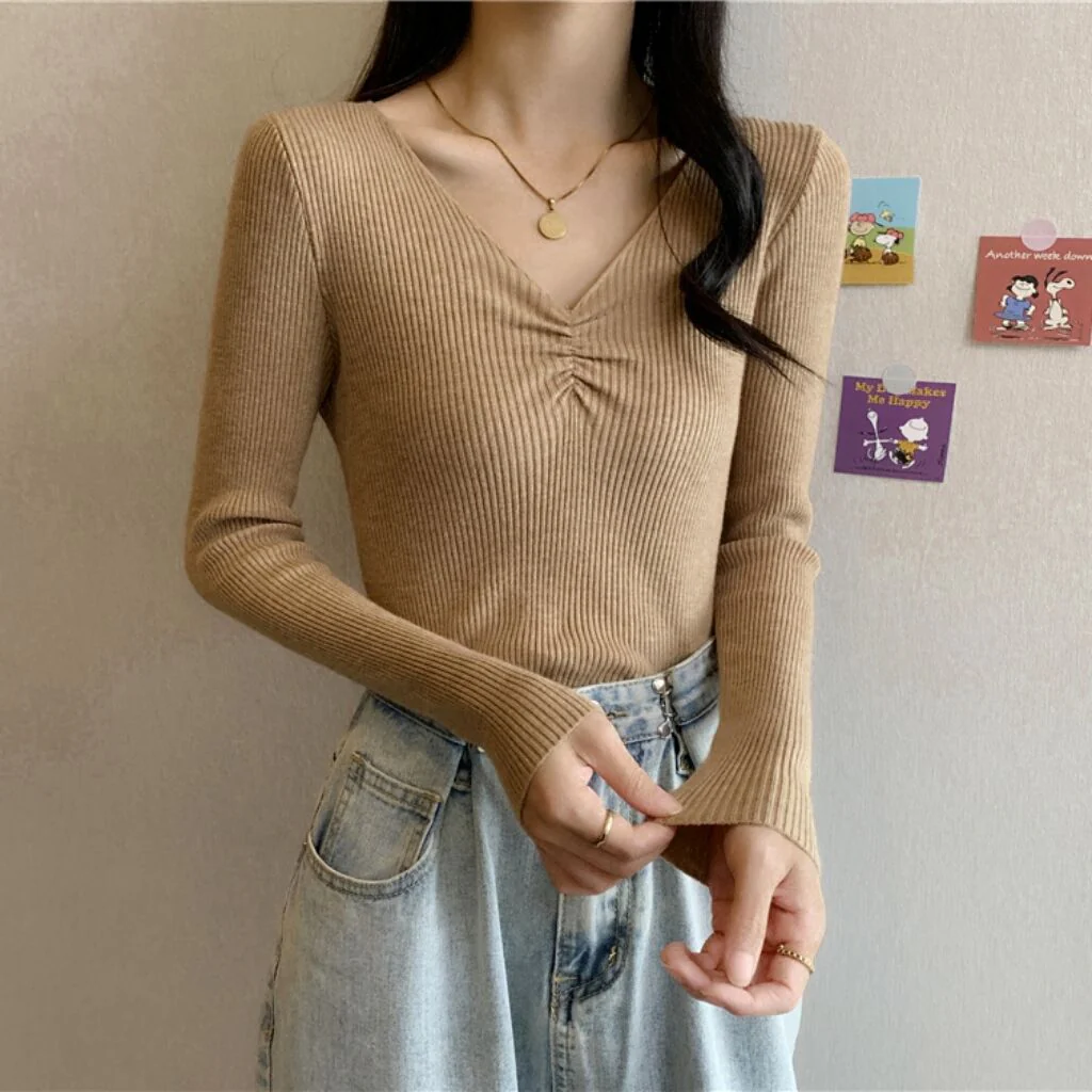 Slim Fit V-Neck Pullover Sweater for Women – Elegant Commuter Style - Image 5