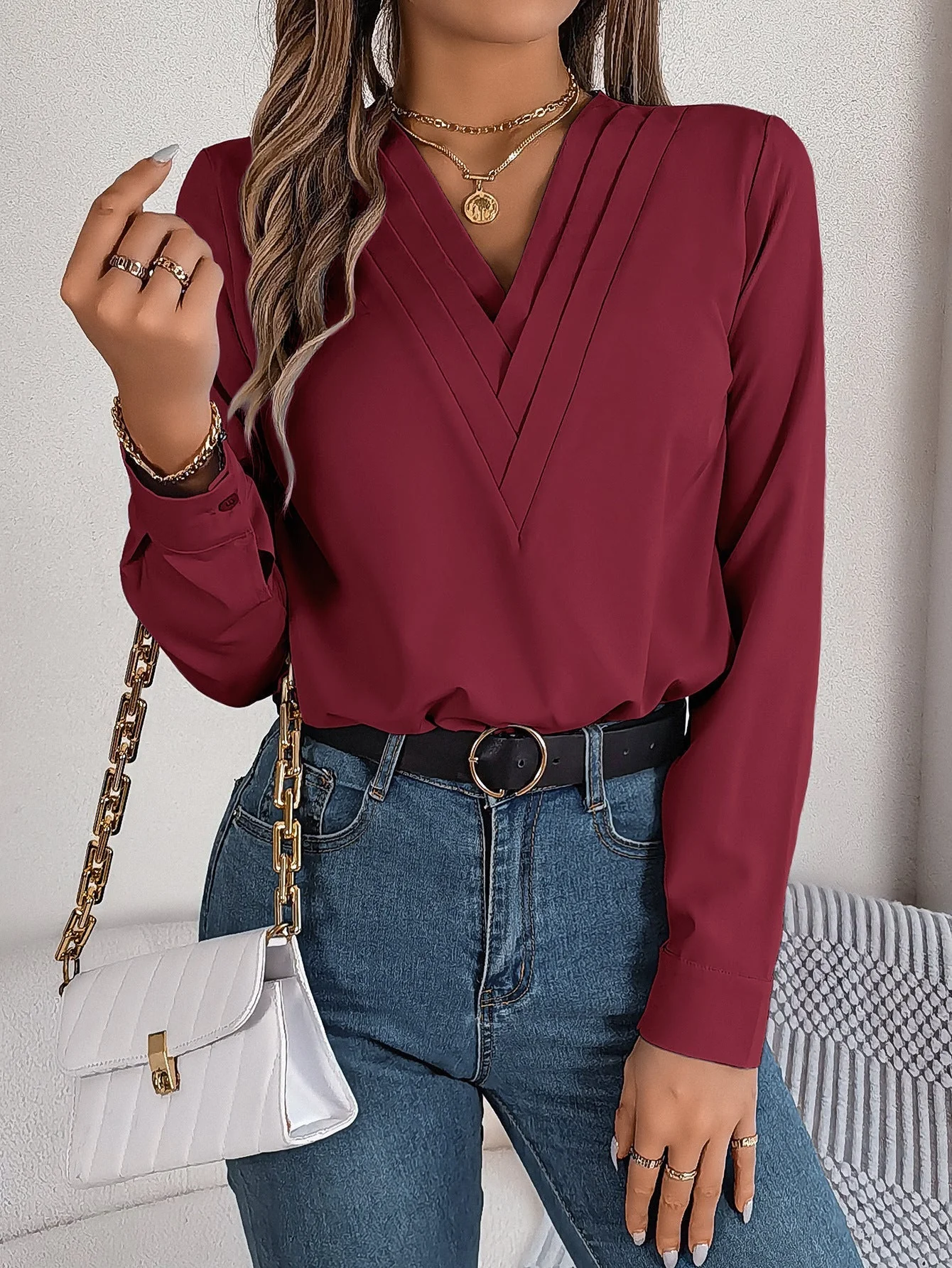 Solid color layered V-neck long-sleeved shirt - Image 6
