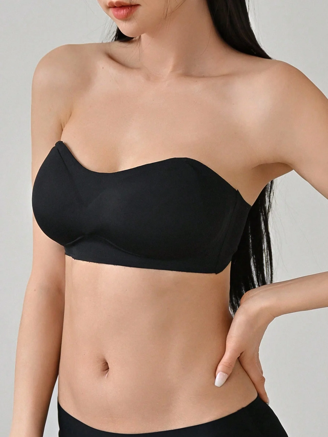 Solid Wireless Bra - Image 4