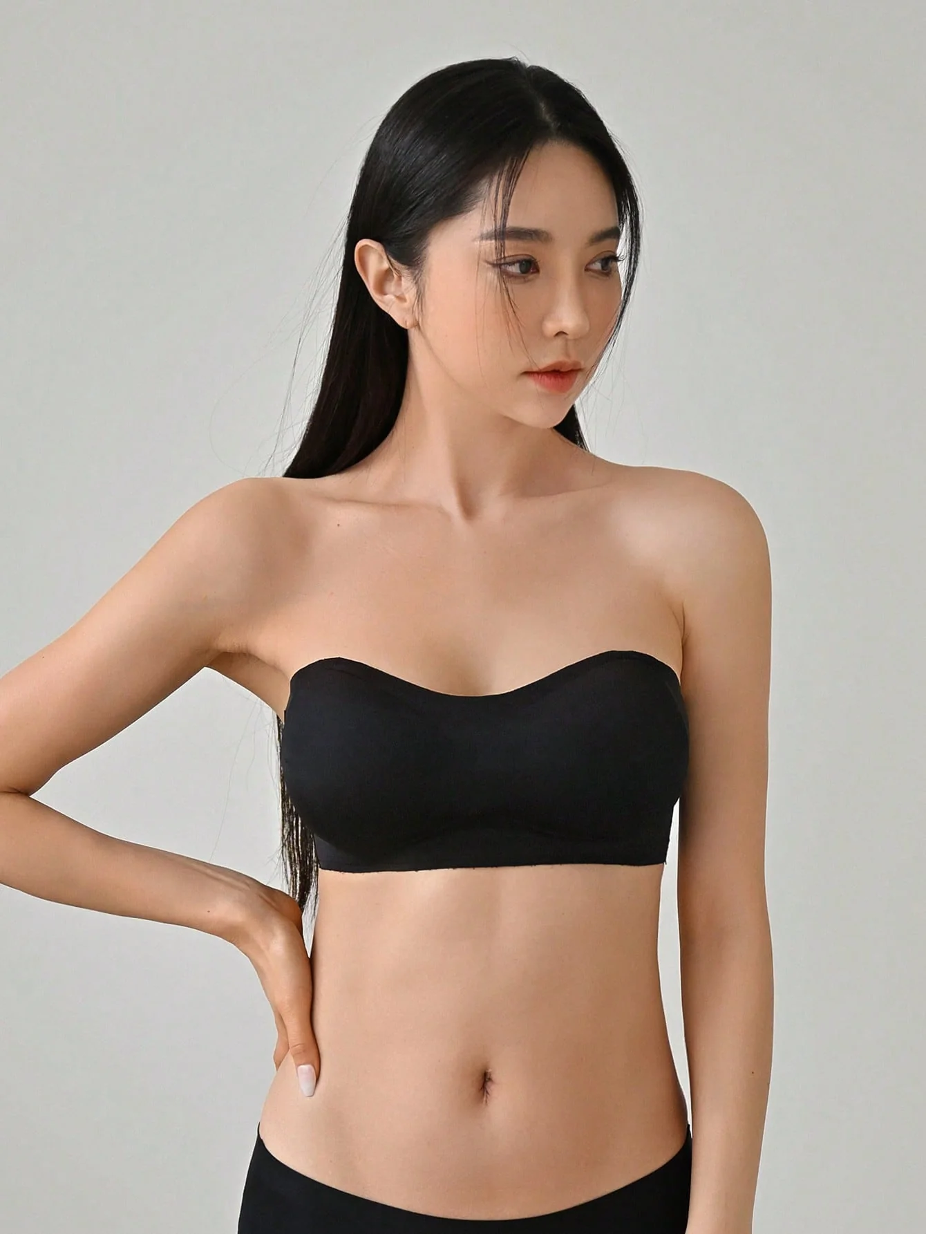 Solid Wireless Bra - Image 7