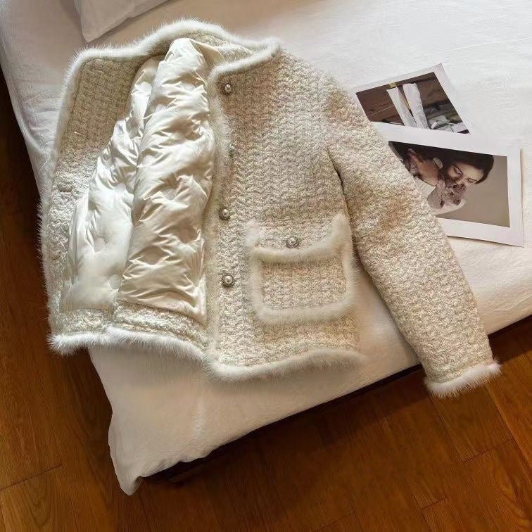 The Cozy Essential | Women's Padded Crew Neck Winter Jacket - Image 2