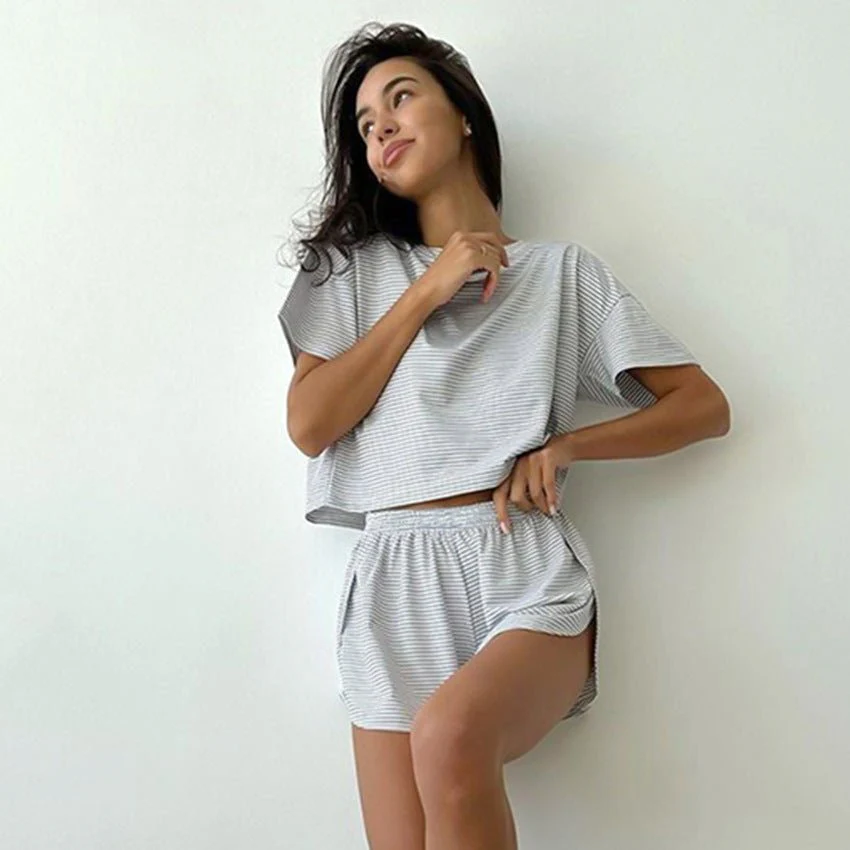 The Cozy Stripe | Knitted Striped Short-Sleeve Shorts Pajama Set