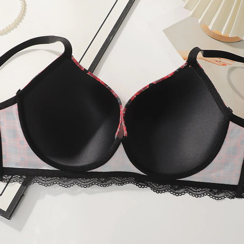 The Crimson Lift | Plus-Size Underwire Push-Up Lace Bra - Image 4