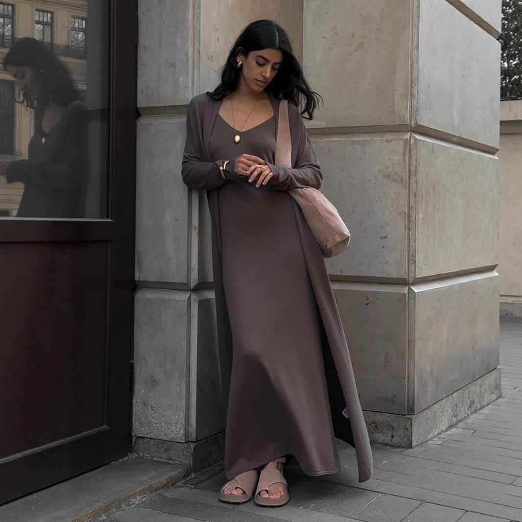 The Effortless Harmony | Solid Color Sleeveless Knit Two-Piece Set - Image 3