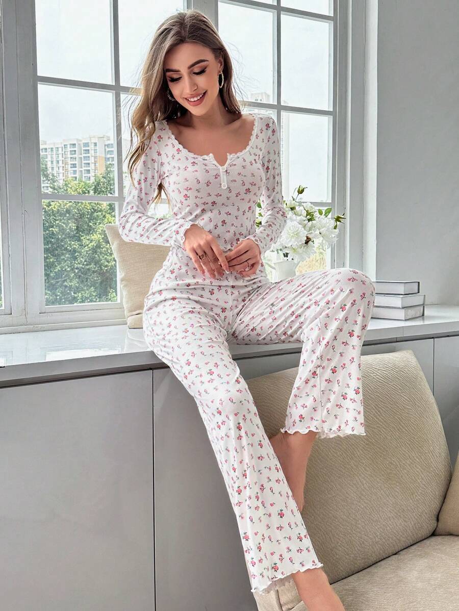 The Floral Cozy | V-Neck Long-Sleeve Floral Pajama Set - Image 17
