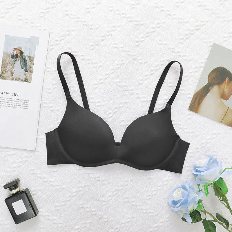 The French Triangle | Black Lace Triangle Cup Push-Up Bra - Image 4