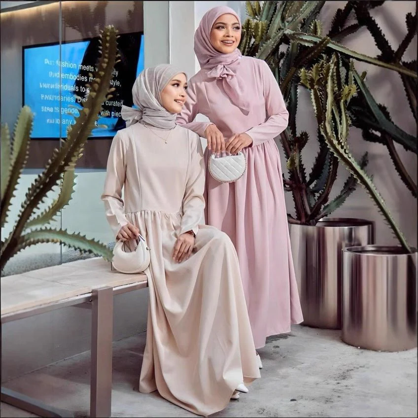 The Hepburn Grace | Solid Color Round-Neck Long-Sleeve A-Line Dress - Image 4