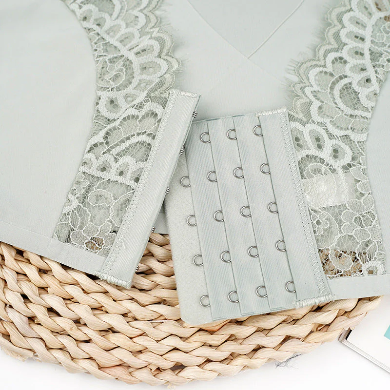 The Lace Allure | Women's Full Lace Wireless Push-Up Bra - Image 3