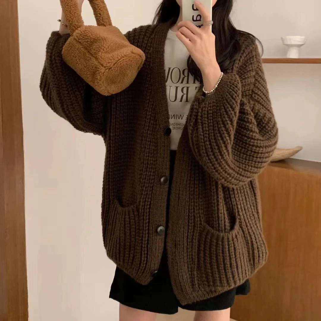 The Lazy Luxe | Solid Color V-Neck Wool Blend Knit Cardigan FD - Image 4