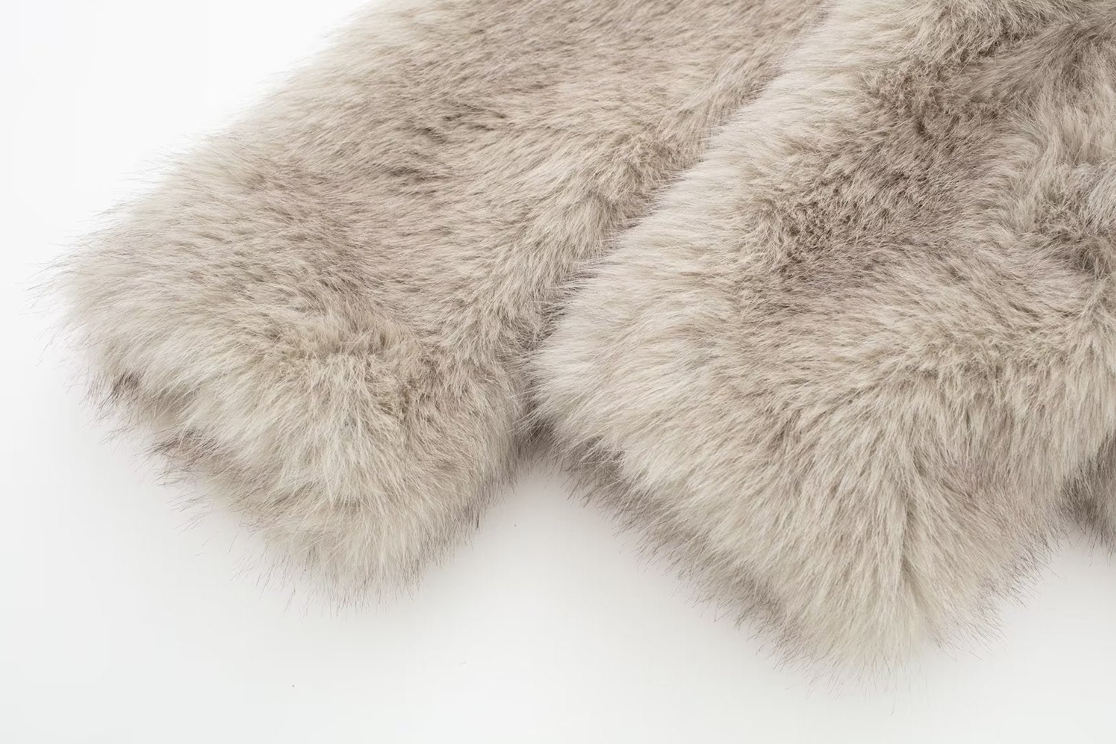 The Plush Elegance | Women's Short Faux Fur Lapel Coat FD - Image 18