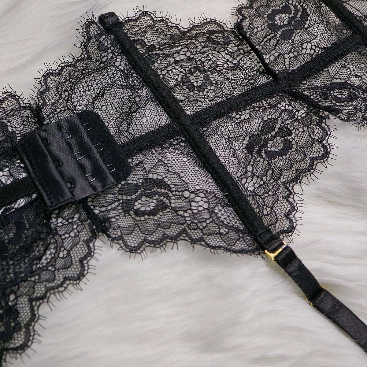 The Radiant Siren | Lace Eyelash Fishbone Three-Piece Set with Choker - Image 53