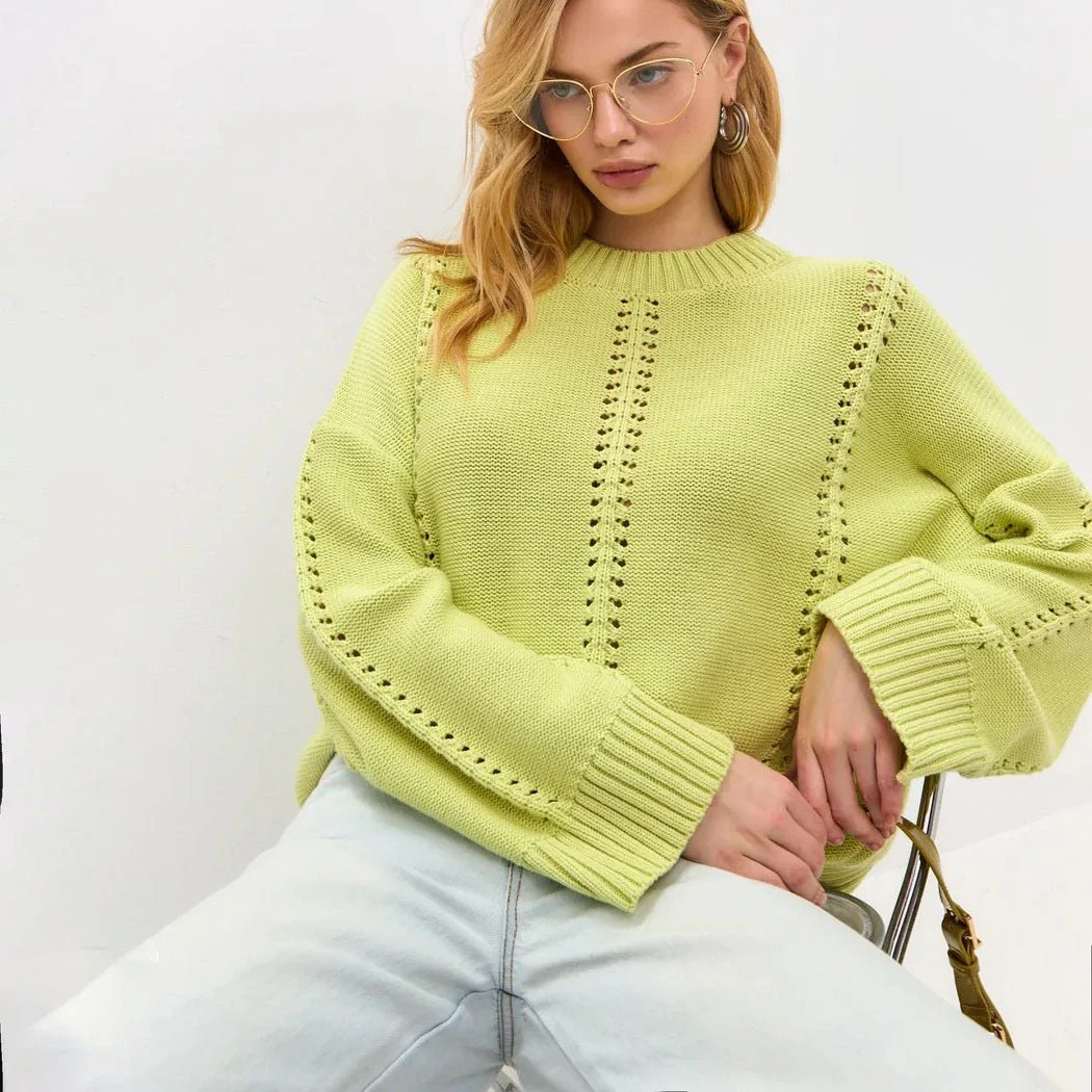 The Refined Hollow | Women's Cashmere Blend Crew Neck Knit Jumper - Image 5