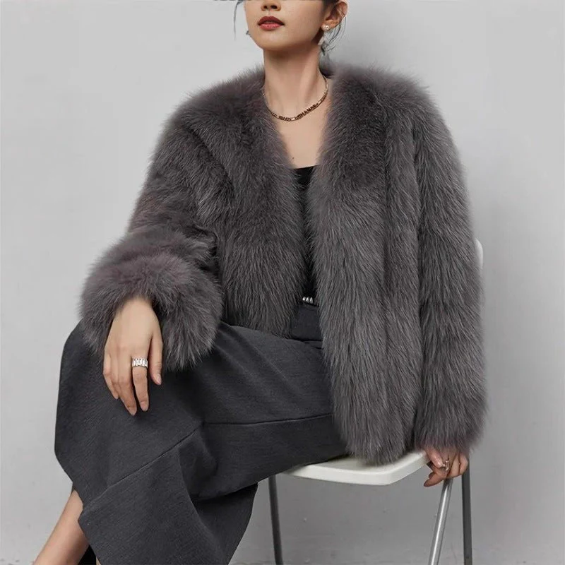 The Royal Plush | Women's Short Faux Fur V-Neck Jacket - Image 4