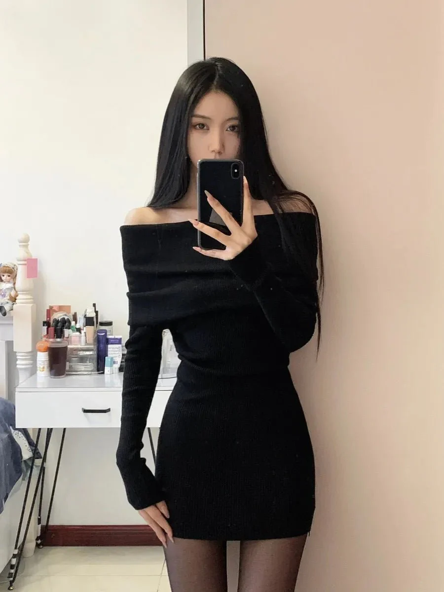 The Sultry Edge | Solid Color One-Shoulder Slim-Fit Knit Pullover Sweater - Image 6