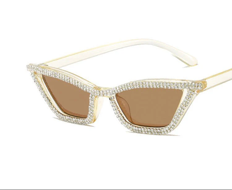 Triangular cat-eye diamond sunglasses – UV400 Full Frame Fashion Shades - Image 5
