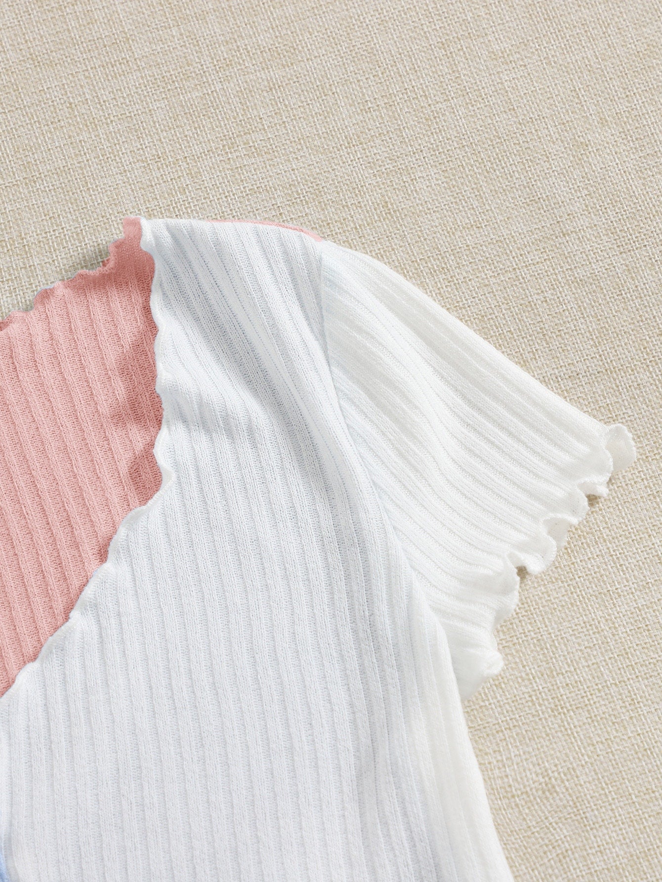 Two Tone Lettuce Trim Tee - Image 9