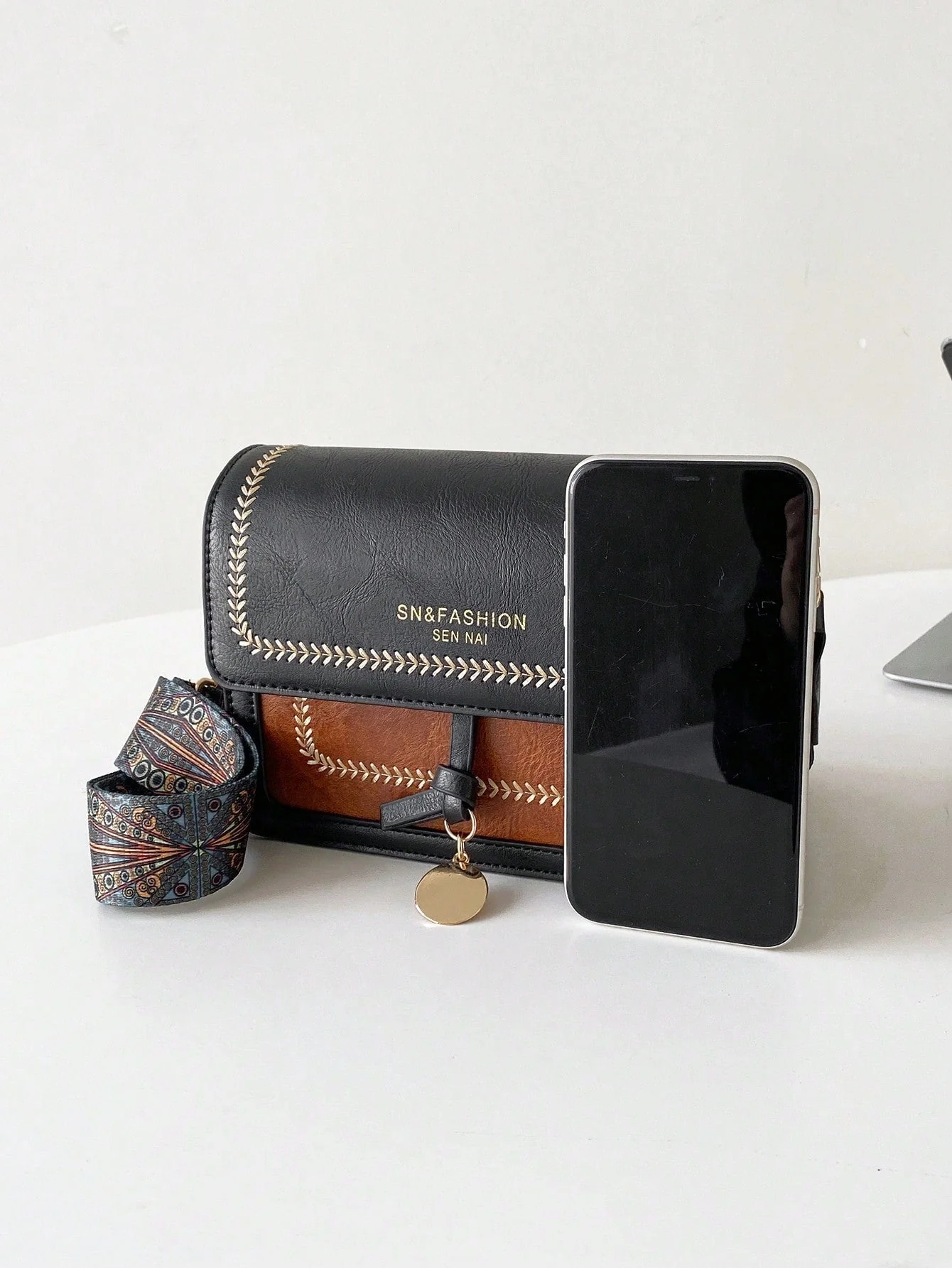Versatile new crossbody bag - Image 15