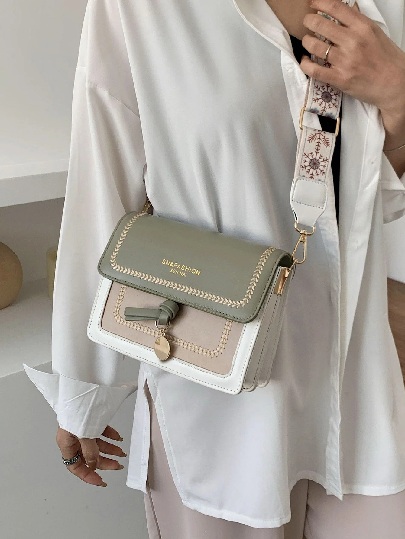 Versatile new crossbody bag FD - Image 10