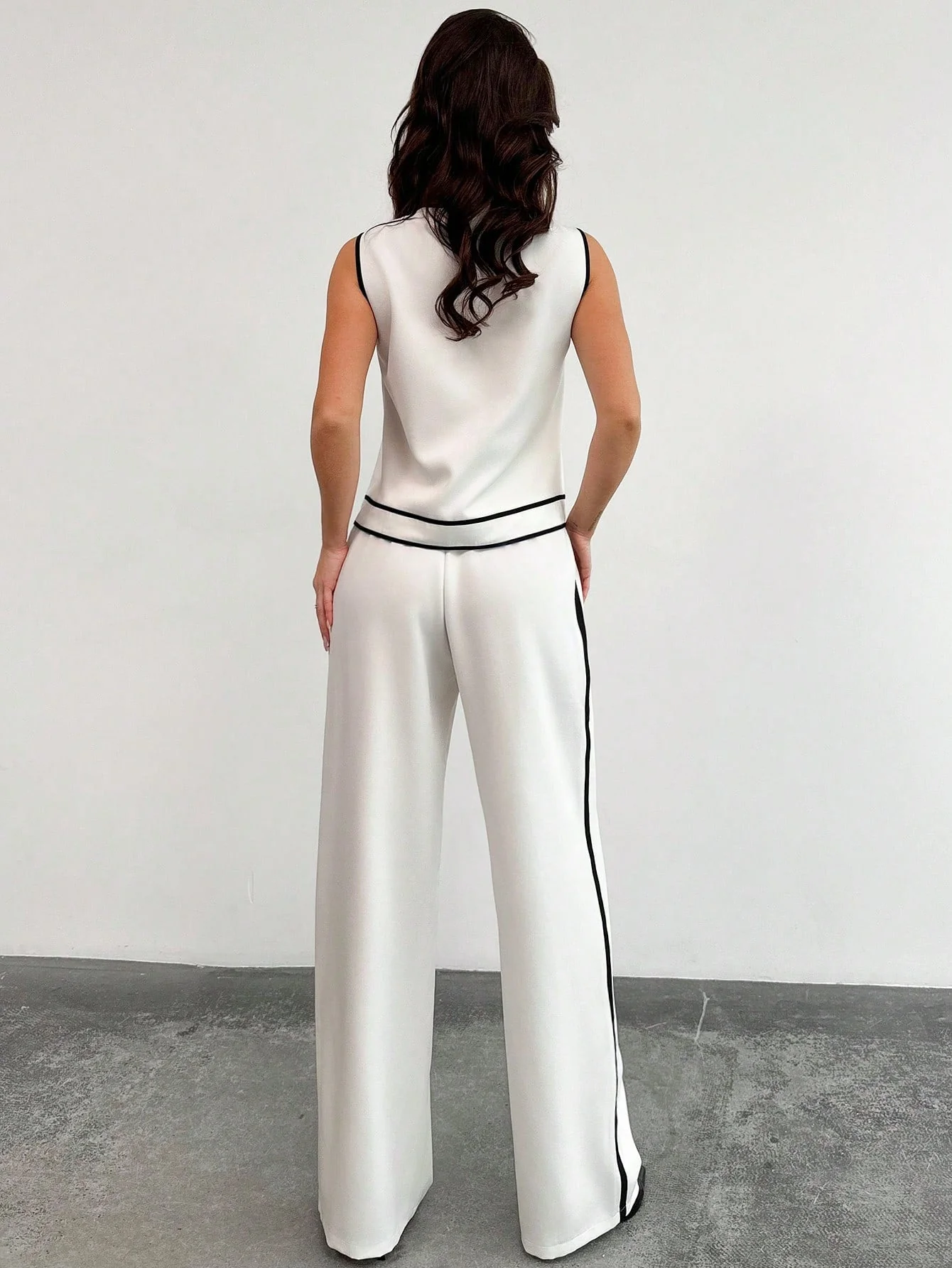 Women Elegant Simple Chic Casual Commuting Fashion Contrast Trim Button Sleeveless Top And High Waist Contrast Side Straight Leg Pants Two-Piece Set - Image 3