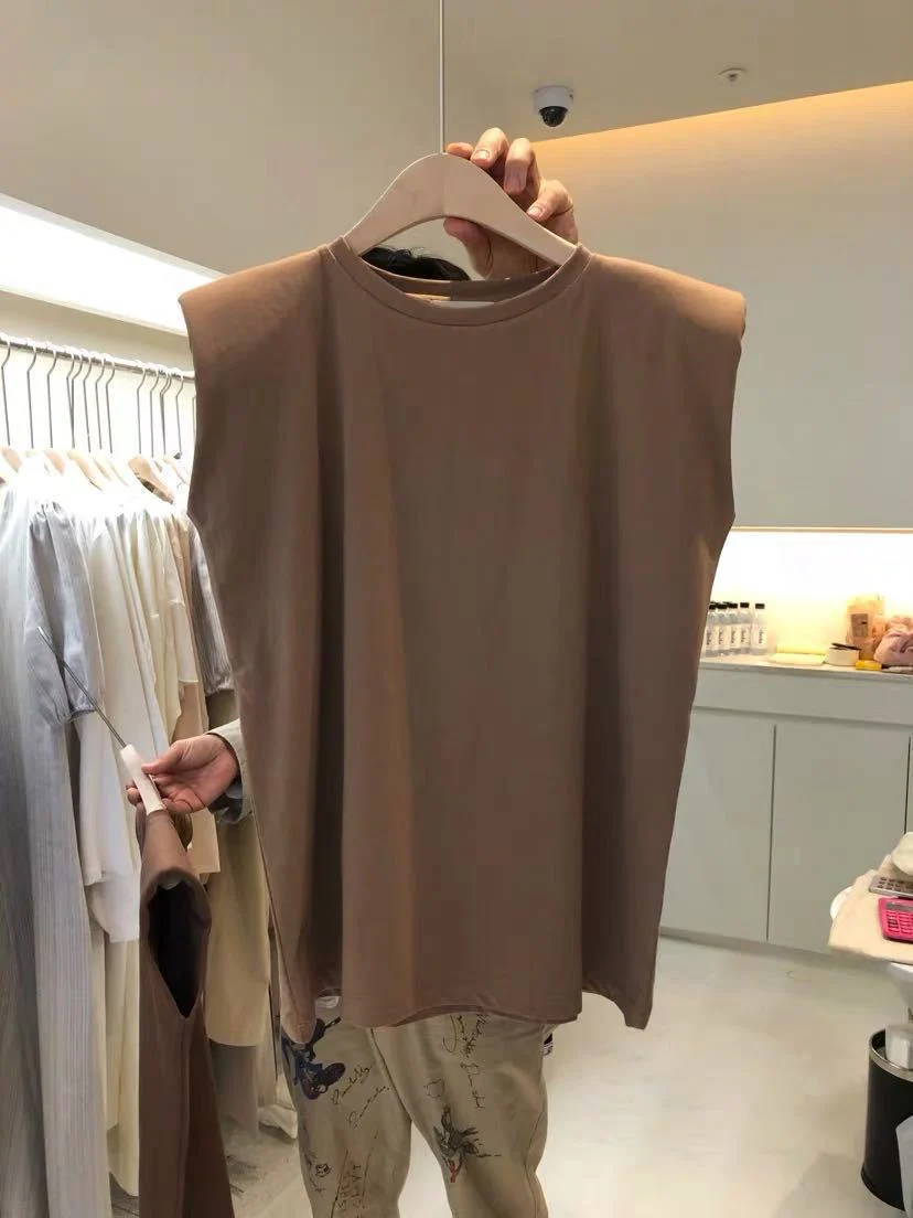 Women Loose Round Neck Sleeveless Top - Image 6