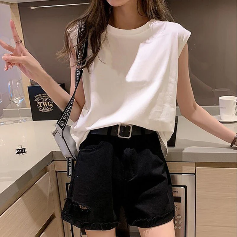 Women Loose Round Neck Sleeveless Top - Image 8