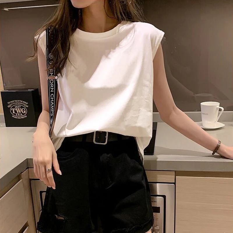 Women Loose Round Neck Sleeveless Top - Image 9