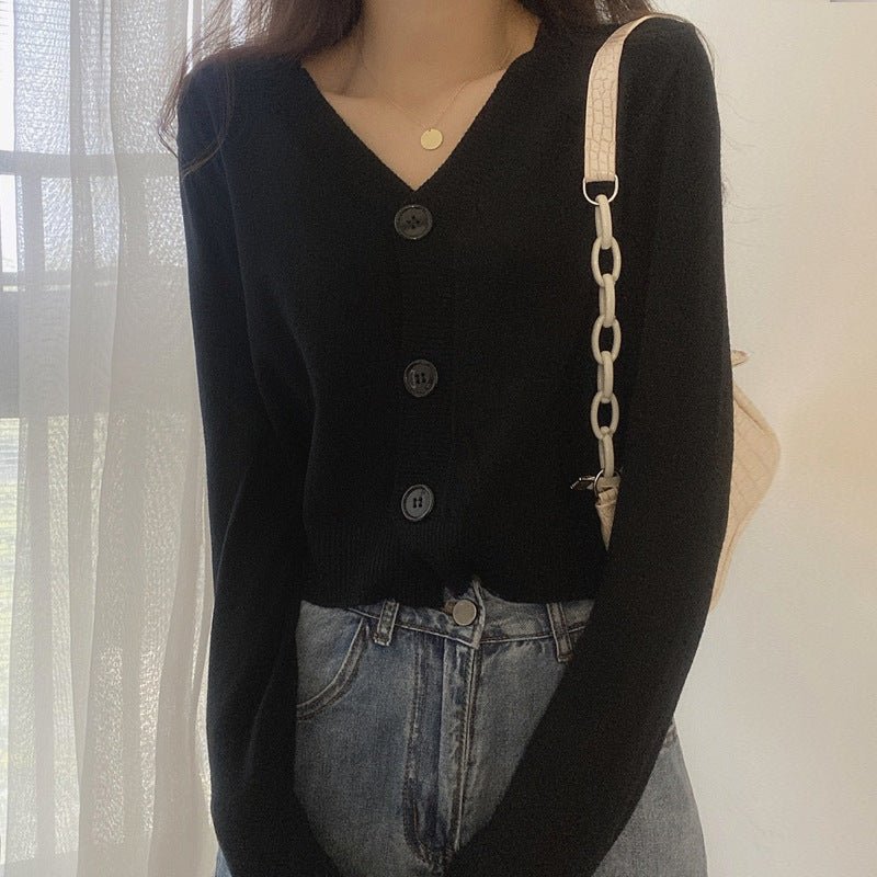 Women’s Loose-Fit V-Neck Cardigan – Elegant Commuter Style, Autumn 2025 - Image 10