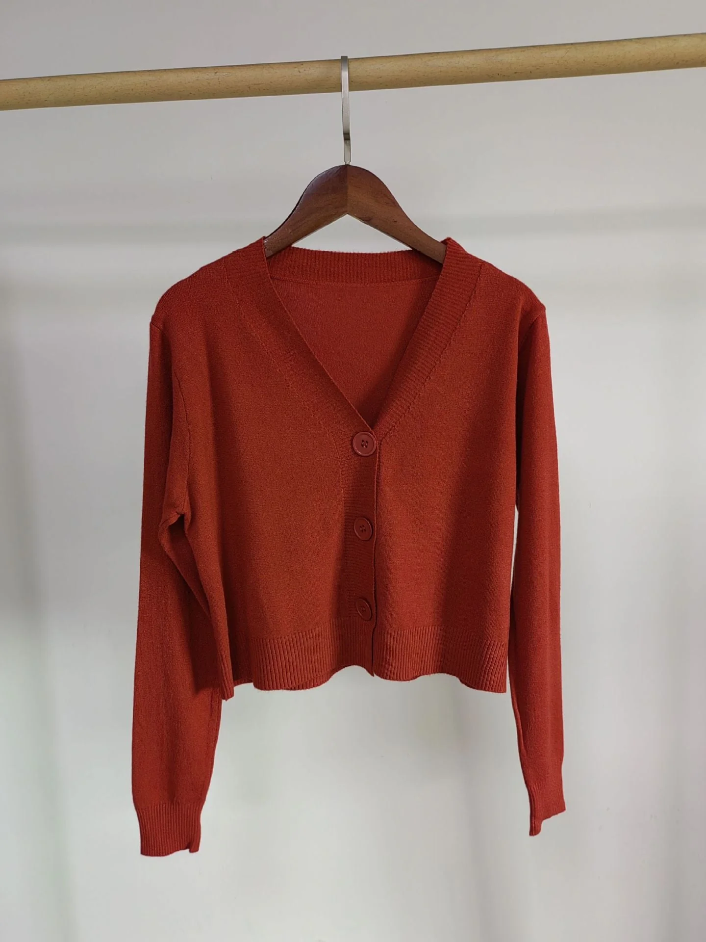 Women’s Loose-Fit V-Neck Cardigan – Elegant Commuter Style, Autumn 2025  FD - Image 17