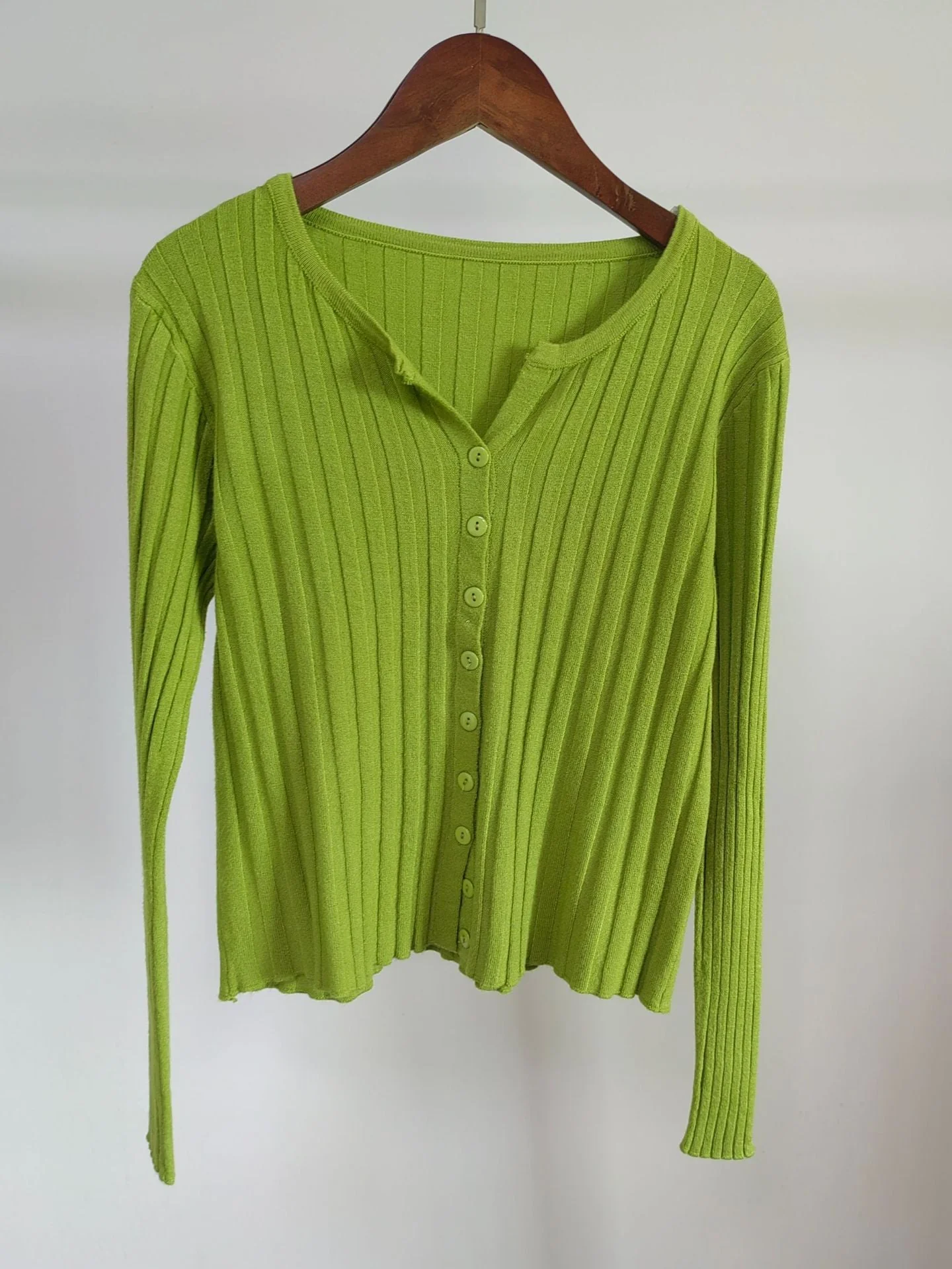 Women’s Round Neck Slim Fit Pullover Sweater – Solid Color Urban Commuter Style (Autumn 2025) FD - Image 13