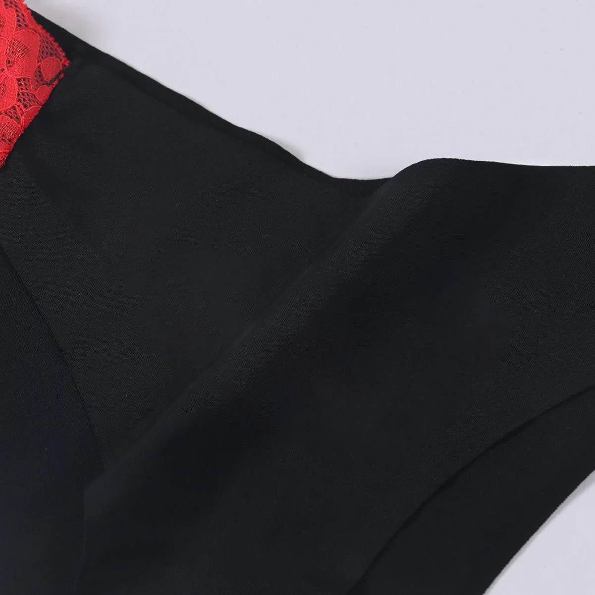 Women’s Seamless Ice Silk Panties – Mid-Waist, Breathable & Quick-Dry | Spring 2025 - Image 9
