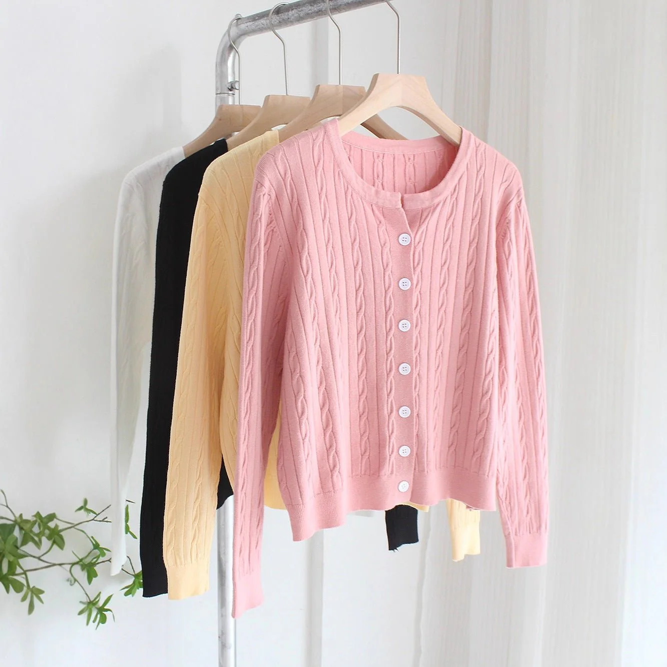 Women’s Slim-Fit Jacquard Round-Neck Cardigan Sweater – Elegant Autumn 2025 FD - Image 4