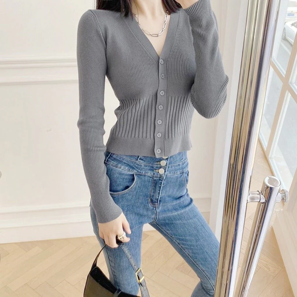 Women’s Slim-Fit V-Neck Cardigan Sweater – Single-Breasted Buttons, Elegant Commuter Style, Autumn 2025 FD - Image 10
