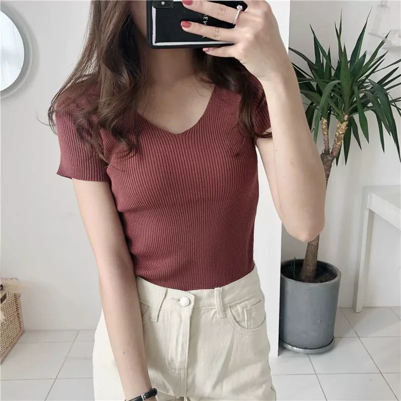 Women’s V-Neck Slim-Fit Knit Top – Lightweight Commuter Elegance - Image 11