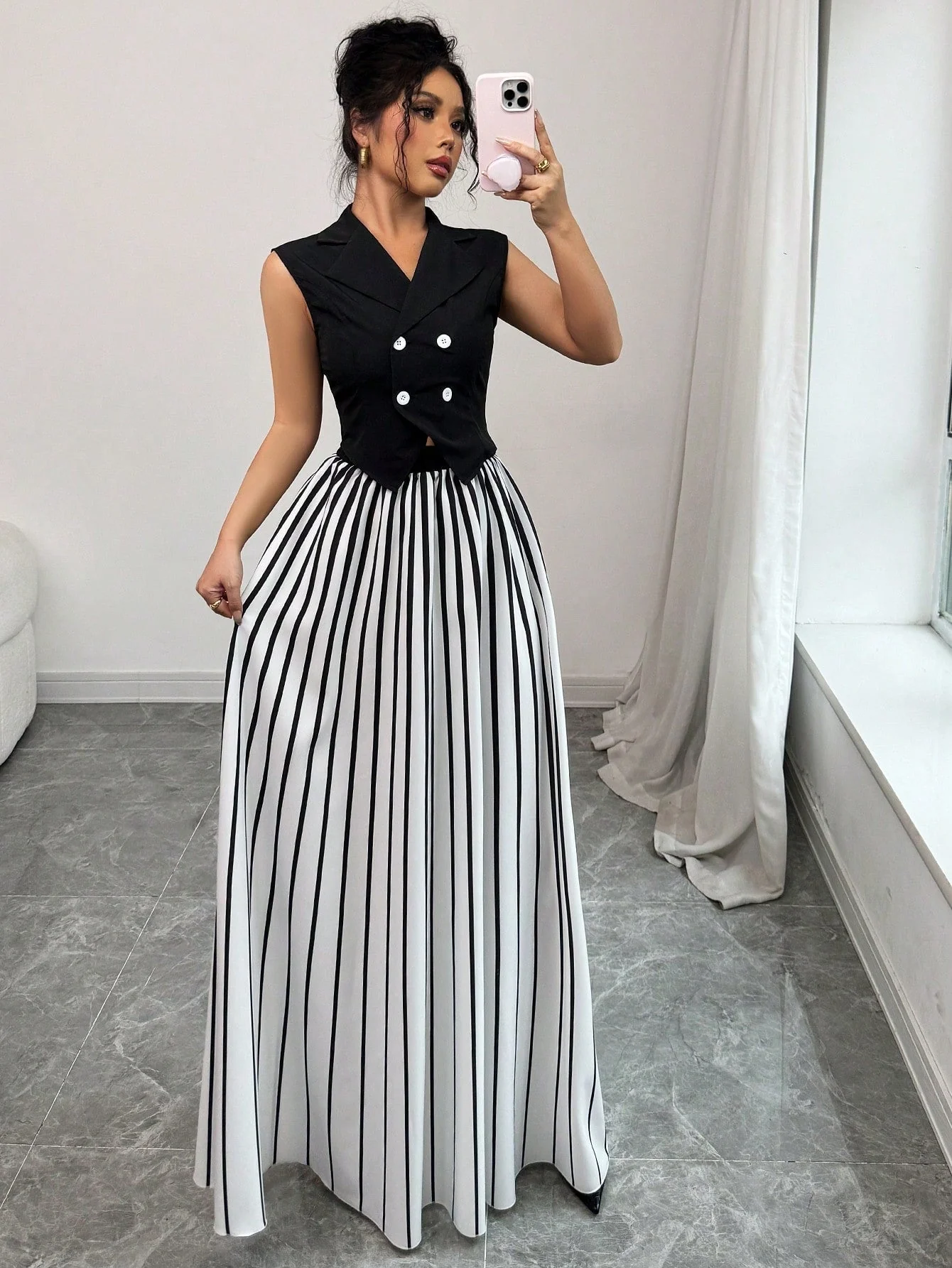 Women Solid Color Halter Neck Sleeveless Woven Top And Pleated Chiffon Skirt Set - Image 5