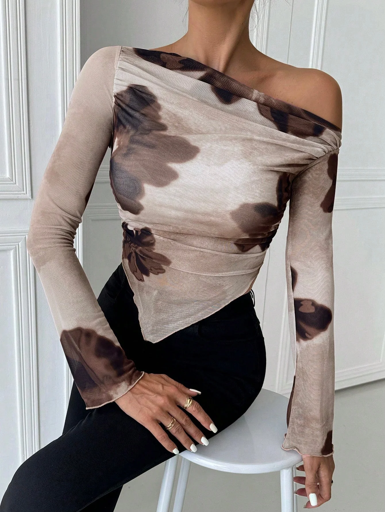 Women's Elegant Asymmetric Hem Tie-Dye Gradient Print Open Shoulder Long Sleeve T-Shirt, Graphic Tee - Image 10