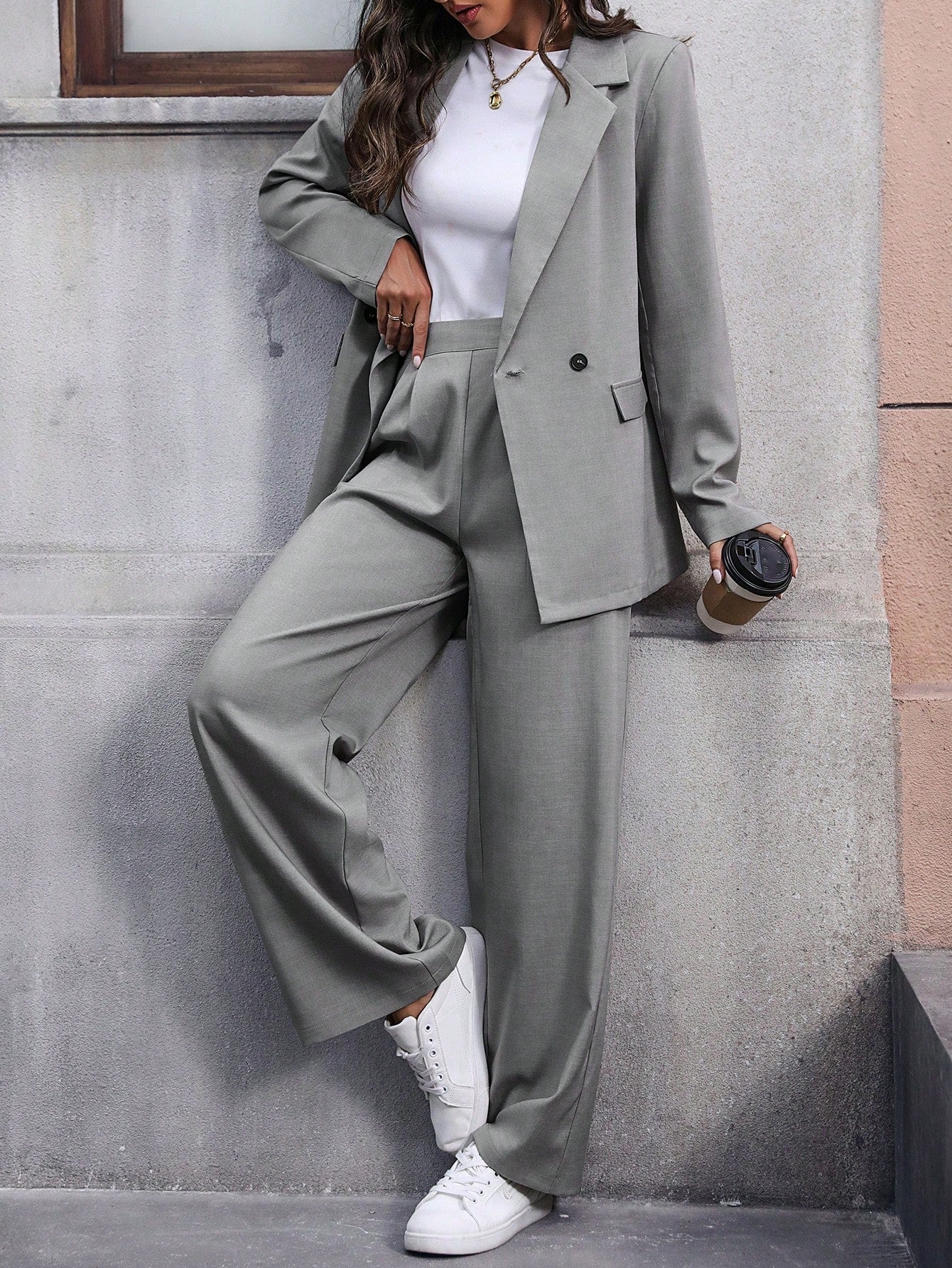 Women's Notched Lapel Suit Jacket And Pants Set - Image 13