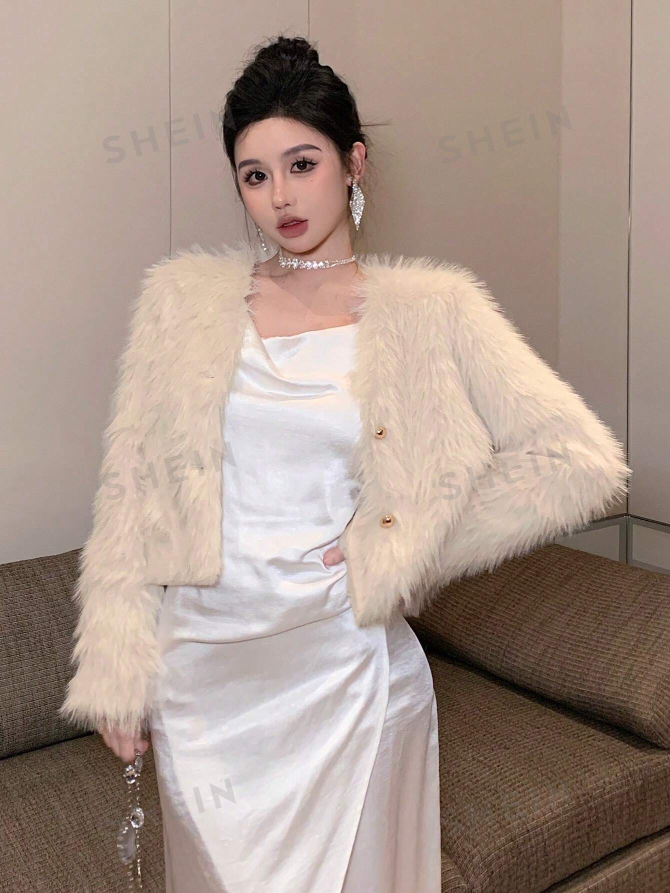 Women's Solid Color Long Sleeve Fleece Short Elegant Jacket - Image 8